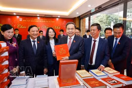大力革新政治法律类出版物宣传工作