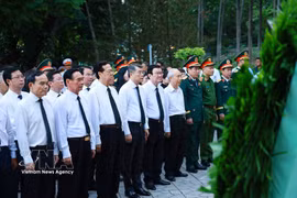 黎明兴总理：以感恩之心和最高责任感寻找英雄烈士遗骸