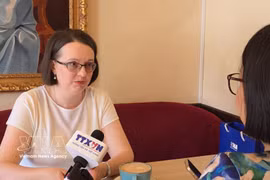 俄罗斯外交部莫斯科国立国际关系学院（MGIMO）东盟研究中心主任叶卡捷琳娜•科尔杜诺娃（Ekaterina Koldunova）副教授接受越通社记者采访。图自越通社