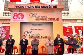 “春天——胜利源泉”专题展开幕式。图自越通社