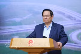 越南政府总理、交通运输领域国家重点项目、工程指导委员会（指导委员会）主任范明政主持召开指导委员会第24次会议。图自越通社