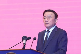 越共中央政治局委员、中央书记处常务书记陈锦秀出席会议并发表指导讲话。图自越通社