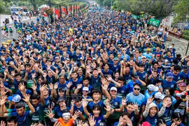 越南西宁省“传奇赛道”赛事吸引超过6000名国内外运动员参加。图自baomoi.com