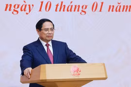 越南政府总理范明政主持召开关于2025年经济外交工作总结暨2026年任务部署的视频会议。图自越通社