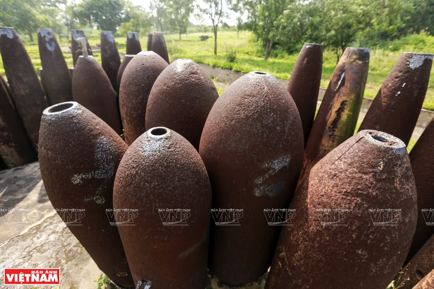 战争中遗留下来的美国炸弹壳。图自越通社/越南画报