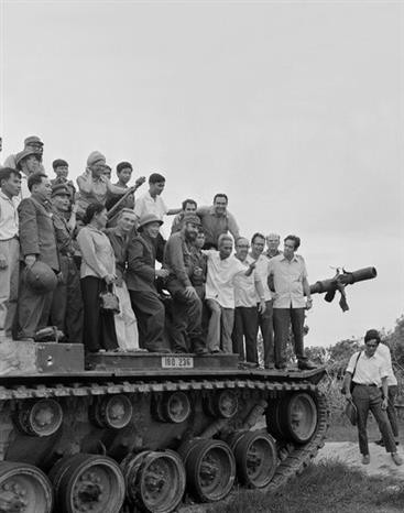 古巴领袖菲德尔•卡斯特罗访问越南南方解放区。越通社资料图