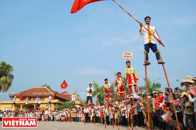 海里乡渔民参加海后县体育节。