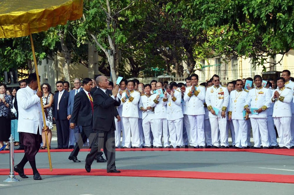 柬埔寨第62个独立日庆祝仪式在首都金边举行。（图片来源：越通社）