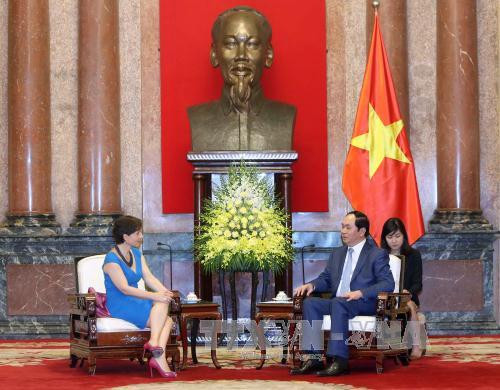 越南国家主席陈大光会见意大利驻越南大使册茨丽阿 • 皮乔尼。