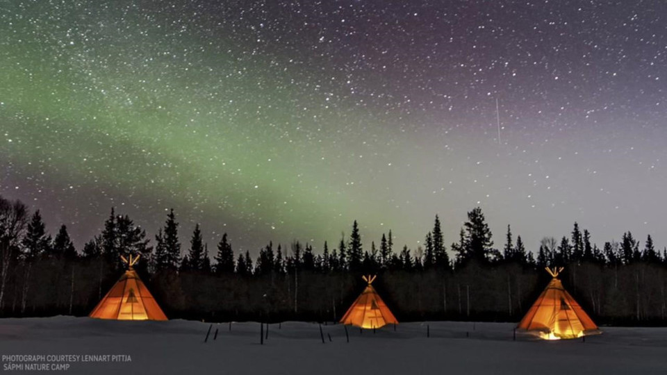 瑞士的瑞士 Sapmi Nature Camp度假村。