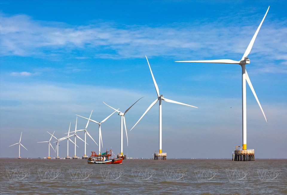 今后阶段，金瓯省将继续促进展开多个能源项目，期待可将6500MW风力发电机组并入国家电网。图自 越南画报