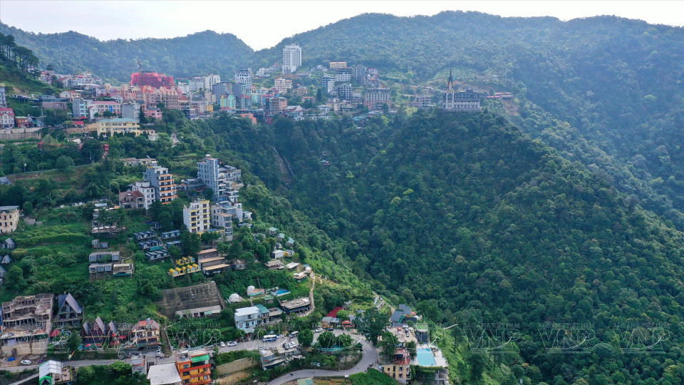 从高处俯瞰三岛镇全景。图自 越南画报