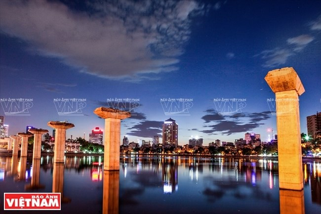 黄球湖。（图片来源：越通社《越南画报》）