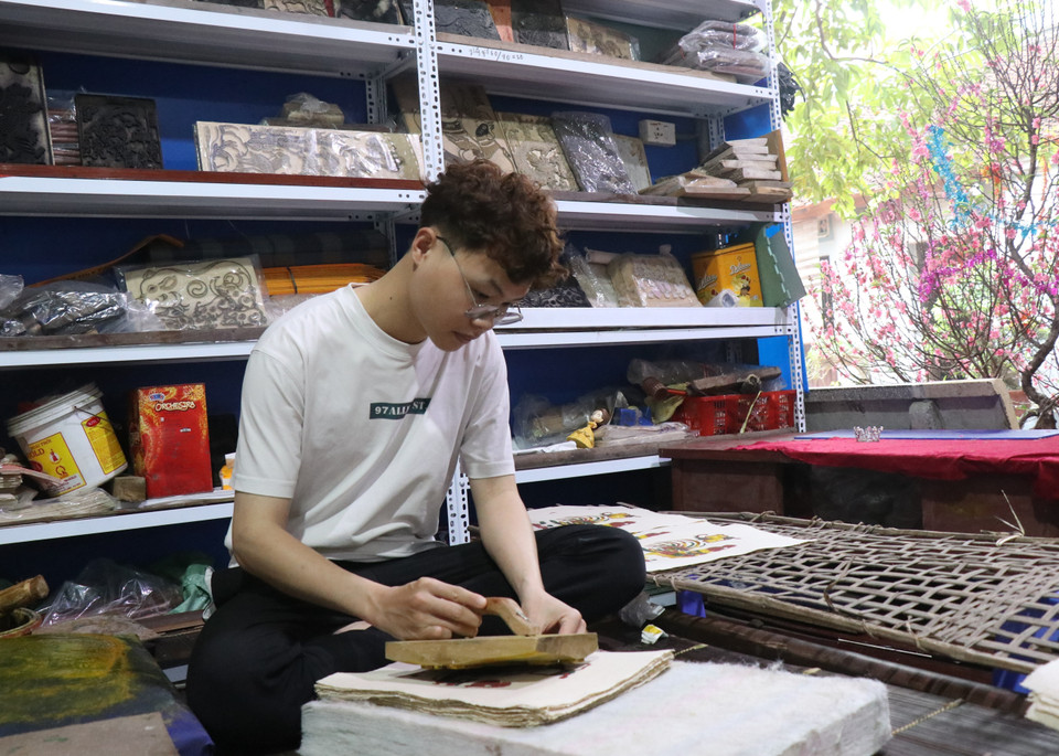 到目前为止，东湖村村民一直努力保护这一门传统艺术，让其继续薪火相传。图自越通社