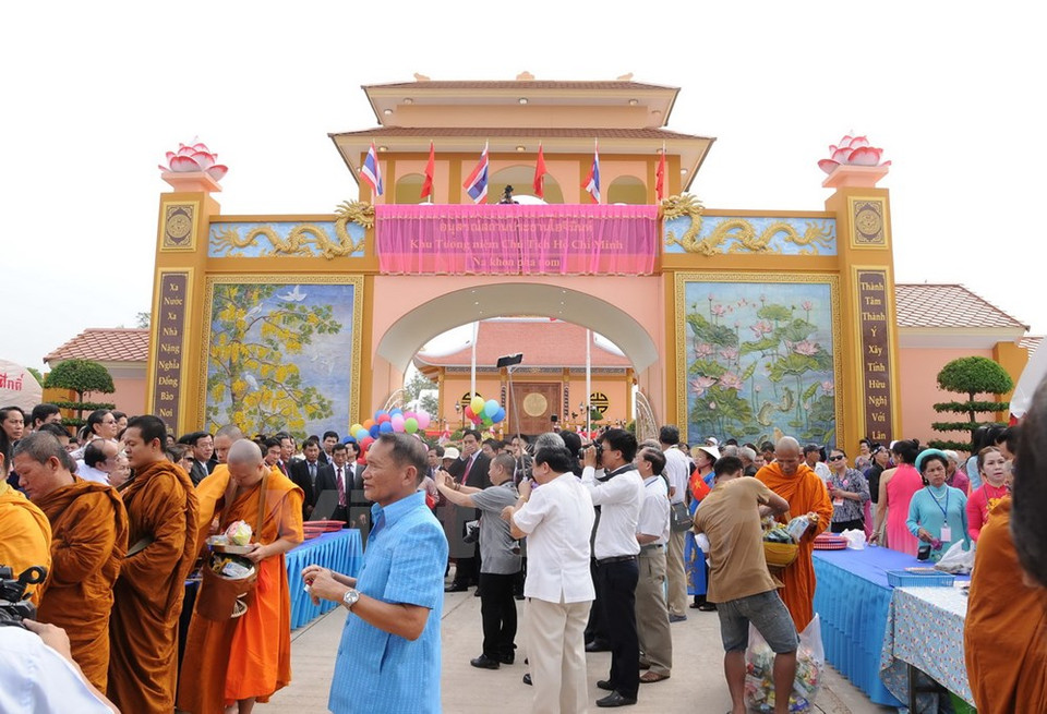  胡志明主席纪念区大门。（图片来源：Vietnam+）