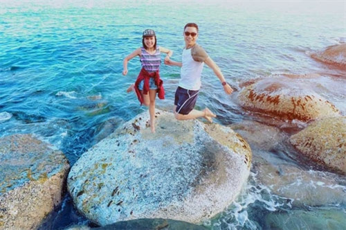 主山国家公园有两边靠海，一边是来洞（Hang Rái），另一边是珊瑚岛（图片来源：vnexpress.net）