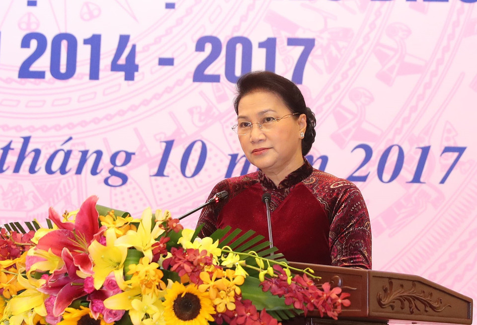 国会主席阮氏金银在表彰会上发表讲话（图片来源：越通社）