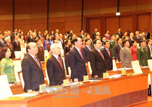 越南第十四届国会第四次会议在首都河内国会大厦隆重开幕。（图片来源：越通社）