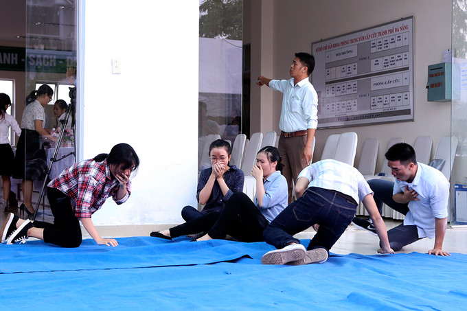 岘港市举行2017年APEC领导人会议周医疗应急演练活动。（图片来源：因特网）