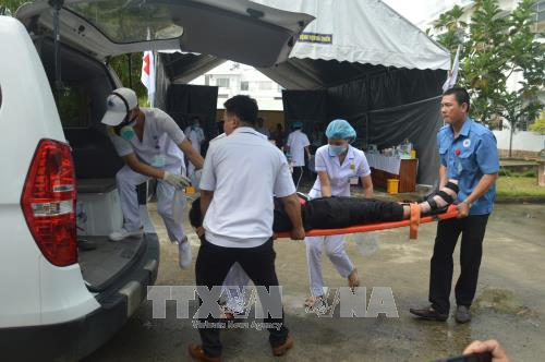 岘港市举行2017年APEC领导人会议周医疗应急演练活动。（图片来源：因特网）