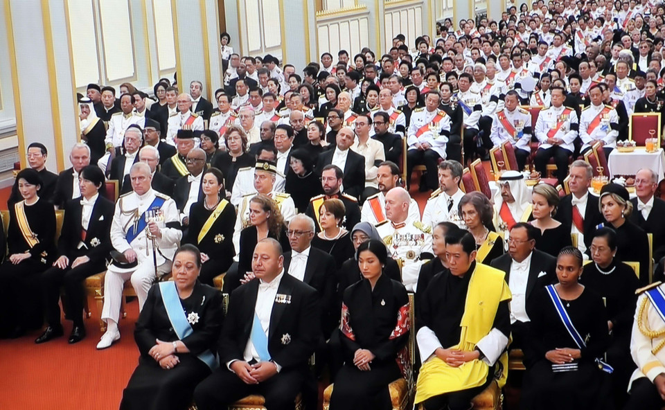 世界各国代表出席泰国先王普密蓬遗体火化仪式 （图片来源：越通社）