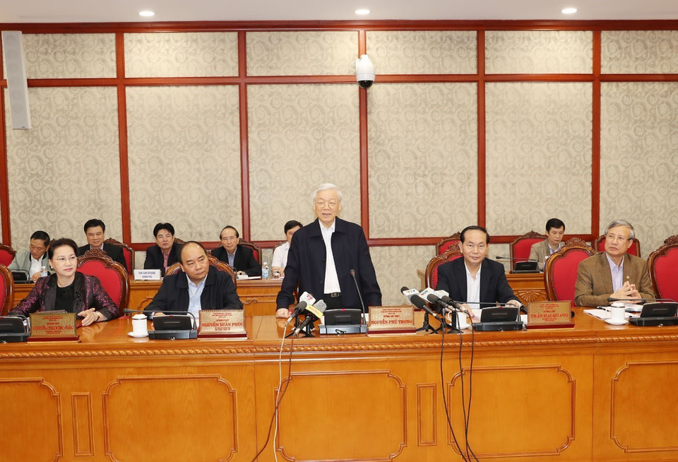 越南共产党总书记阮富仲主持会议。越通社记者 智勇 摄