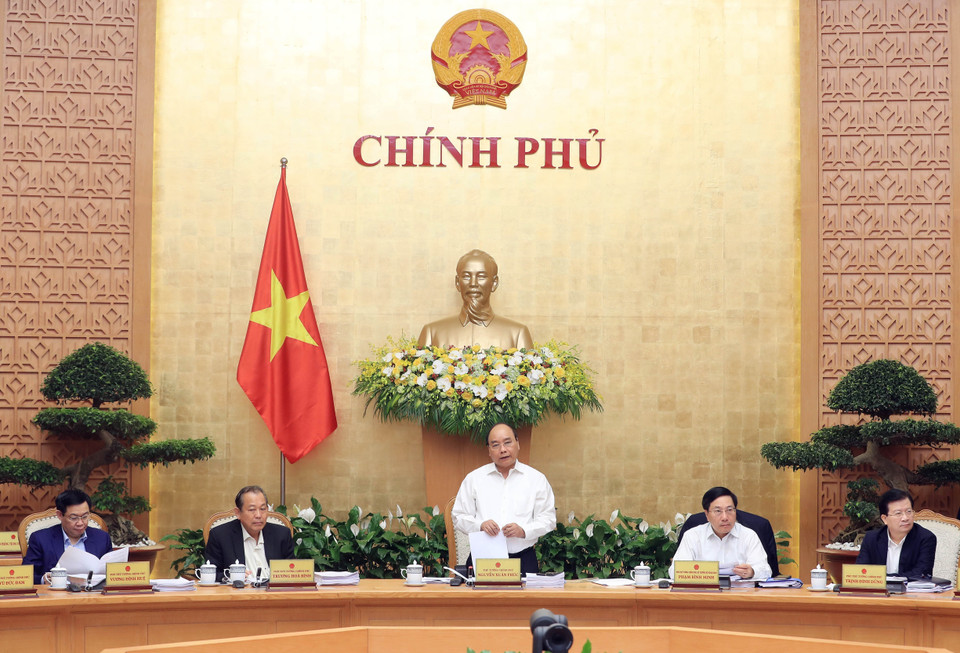 阮春福在会上发表讲话。 越通社记者 统一 摄