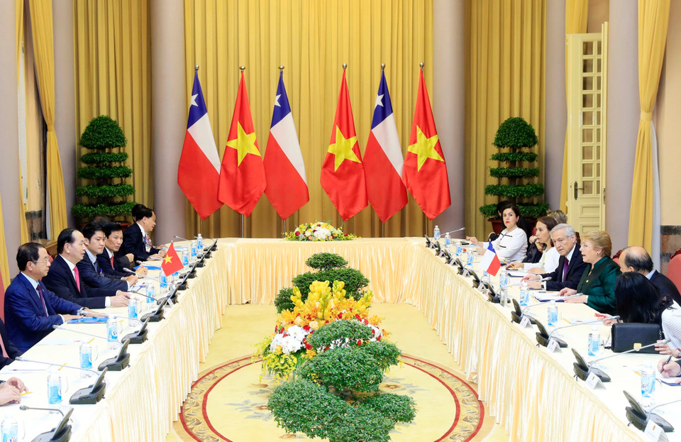 陈大光与巴切莱特举行会谈。（图片来源：越通社）