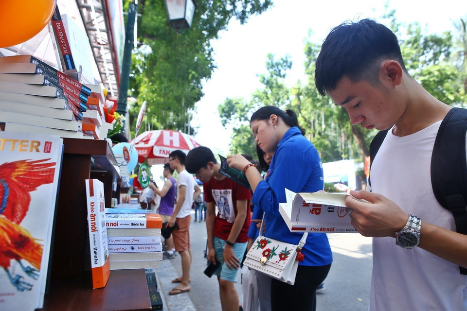 2018年秋季图书节 图自越通社