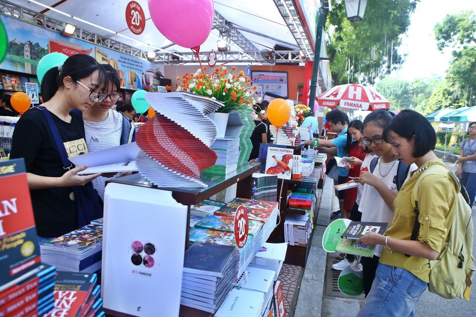 2018年秋季图书节 图自越通社
