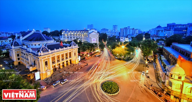 八月革命广场 图自越通社