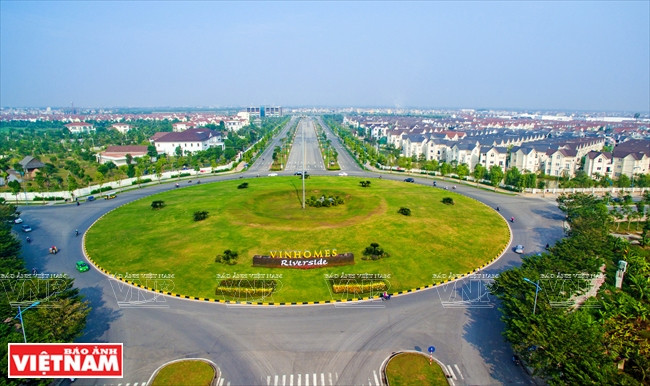  湖畔住宅区（Vinhomes Riverside） 图自越通社