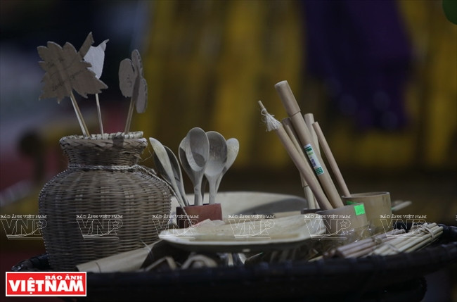 在蓝京遗迹区2018年越南货展览会的欢梅农庄产品。图自越南画报