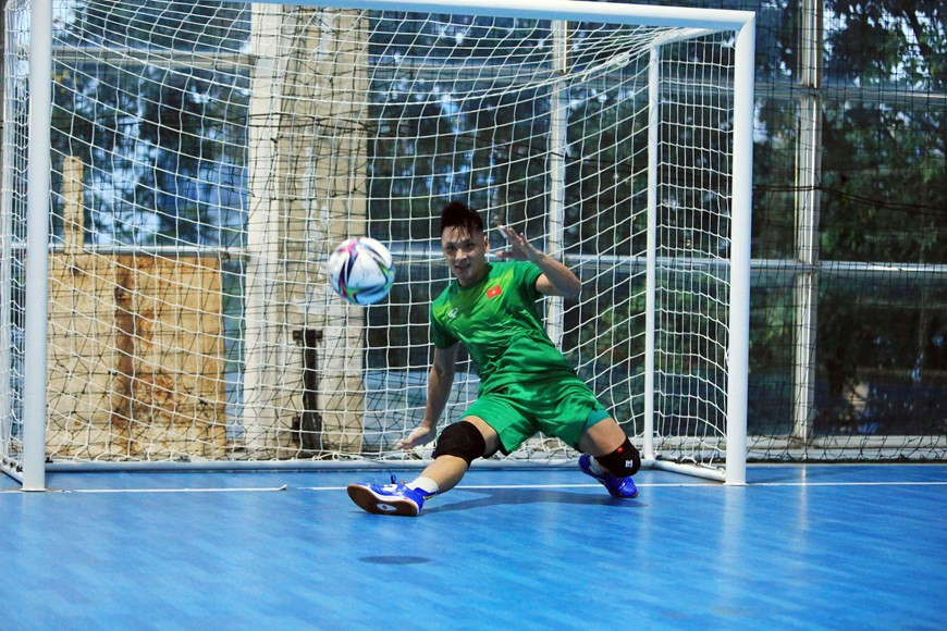 在世界杯前夕，越南五人制足球队将于2021年9月3日和6日分别同西班牙科尔多瓦足球俱乐部和摩洛哥球队进行友好比赛。图片来源：越南足球协会