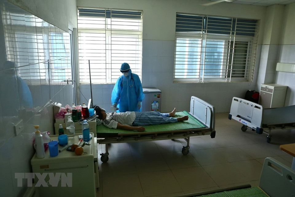 医生们都把患者的健康放在第一位。越通社记者 明决 慑