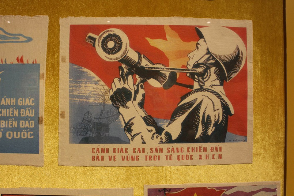 新闻与传媒培训学院院长—邓氏秋香副教授就宣传画的重要性做出评价时表示，宣传画与越南民族解放事业和保护民族独立等息息相关。自从第一幅宣传画问世以来，其对越南民族在实现各项政治任务和提高生活质量等领域上扮演者重要角色。图自 Vietnam+