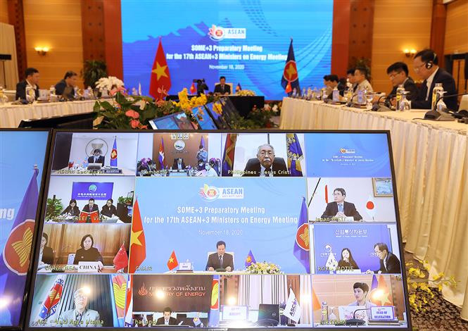 东盟各国能源部长以视频方式出席会议。图自 越 通社