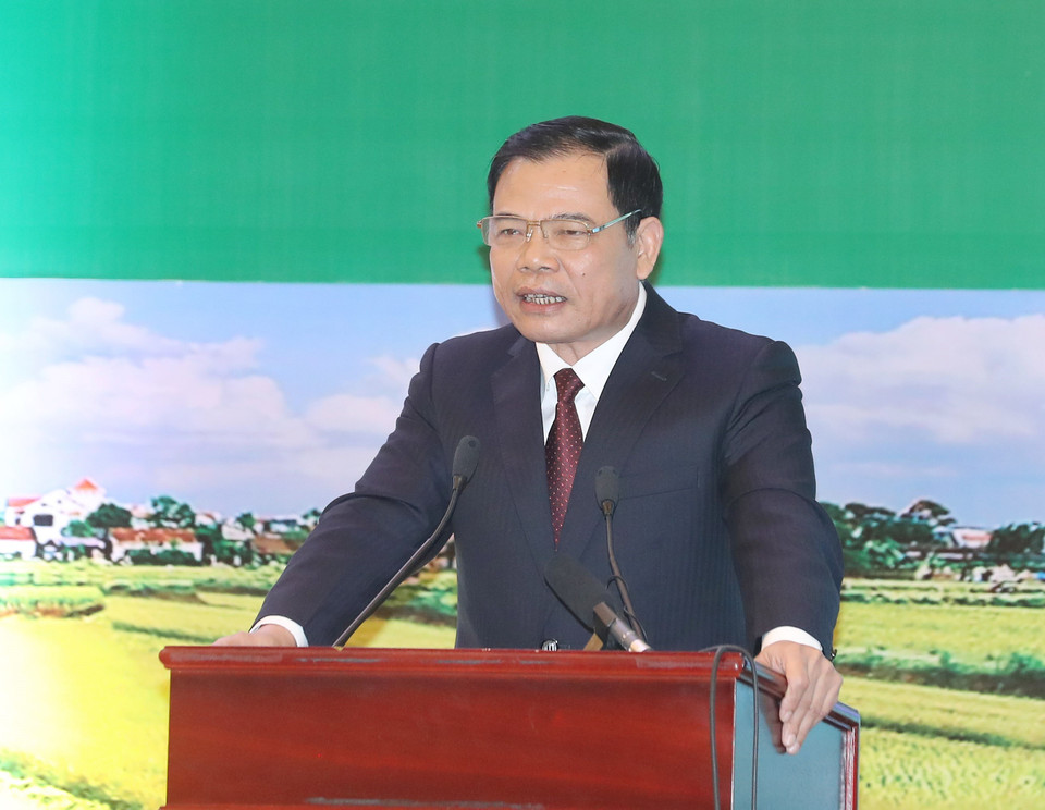 越南农业与农村发展部部长阮春强发表讲话。越通社记者 统一 摄