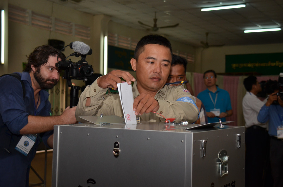 参加投票的选民。越通社驻柬埔寨记者 摄