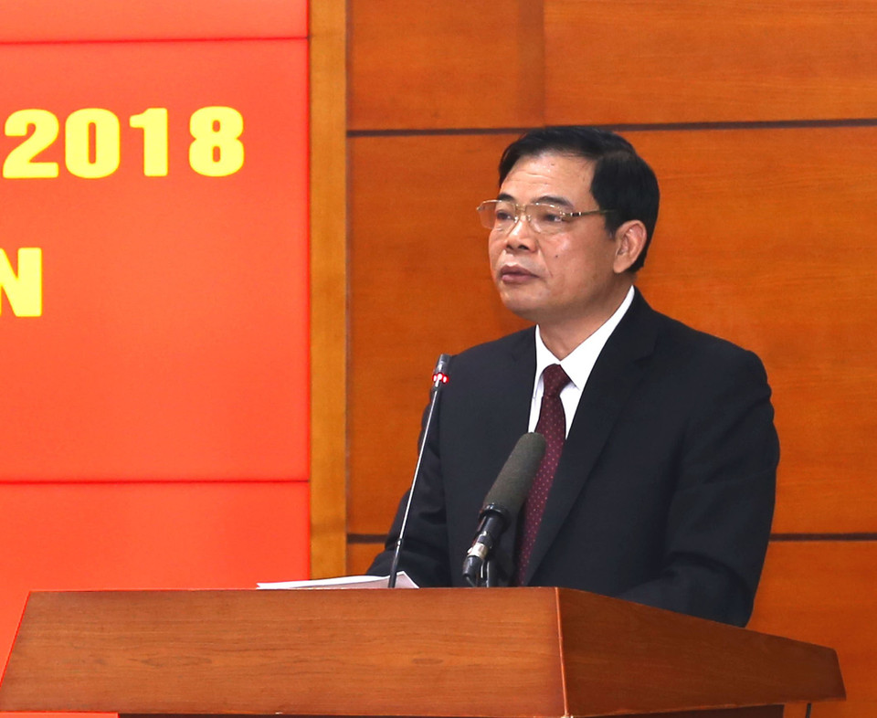 越南农业与农村发展部长阮春强在会议上发言。 越通社记者 武生 摄