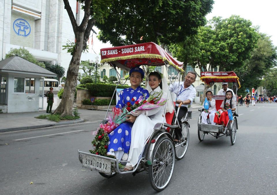 再现河内昔日婚礼。越通社记者成达 摄