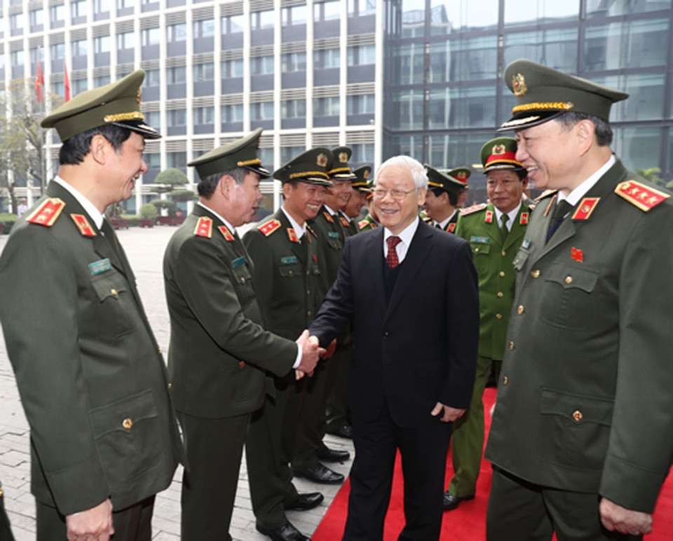 越共中央总书记阮富仲和各位代表。越通社记者智勇 摄