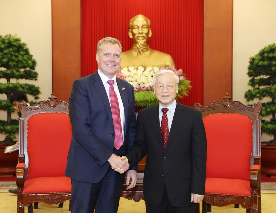 7月23日下午，越共中央总书记阮富仲会见澳大利亚众议院议长托尼•史密斯。越通社记者 智勇 摄