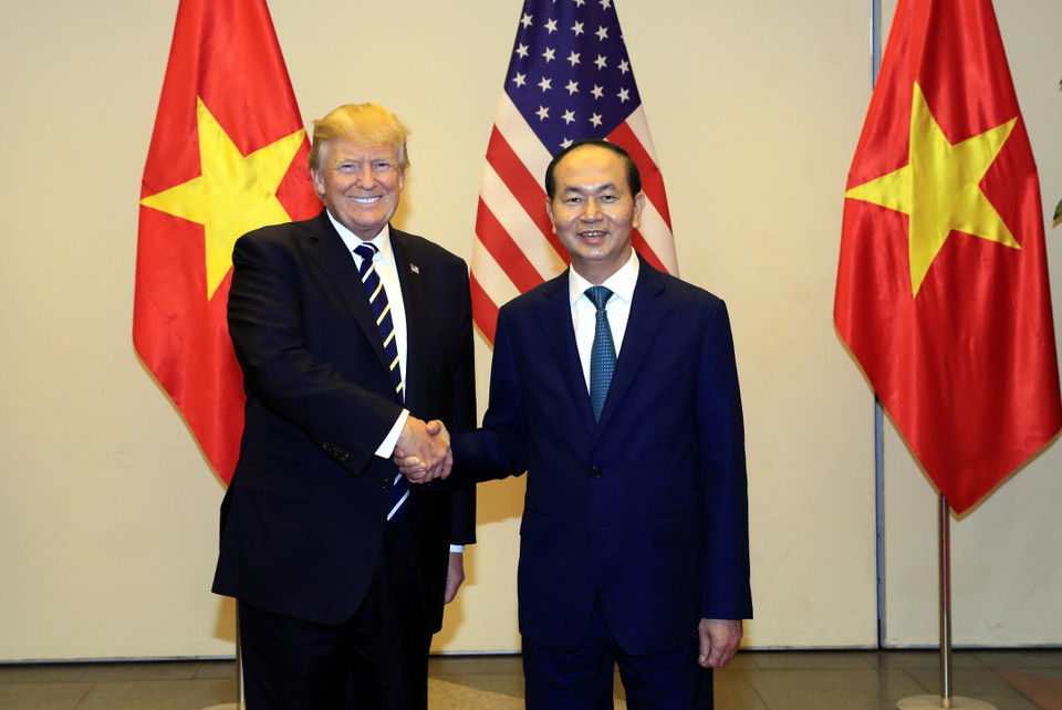 陈大光与特朗普。（图片来源：越通社）