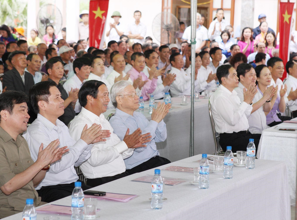 越共中央总书记阮富仲出席海防市全民族大团结活动。（越通社记者智勇 摄）