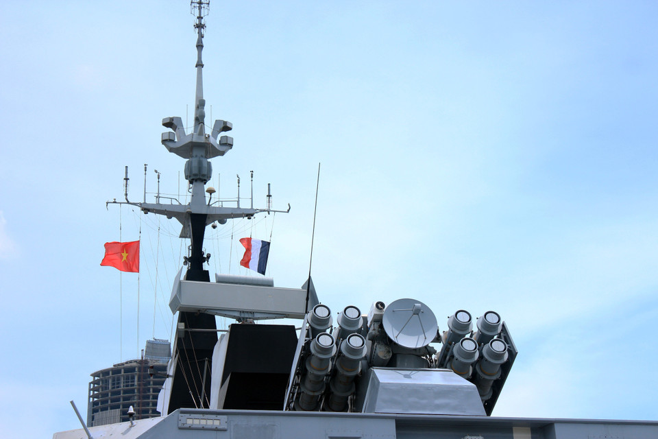 法国“舒尔库夫”号护卫舰装备现代的武器系统。越通社记者 春区 摄