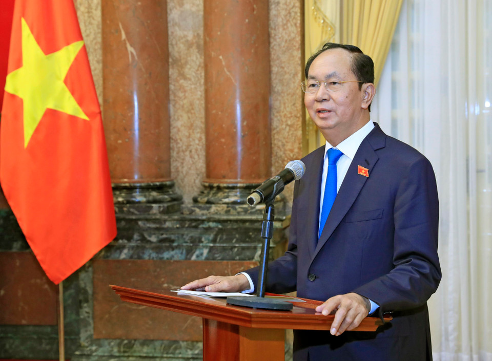 陈大光在见面会上发表讲话。越通社记者 彦创 摄