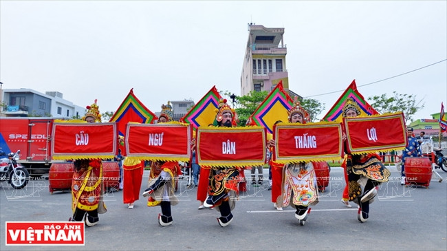 年初举行求鱼节的目的是祈求新一年渔民出海顺利，满载而归。图自越南画报