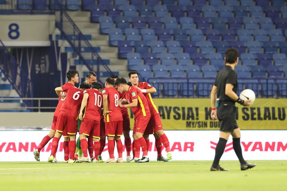 越南球员在对阵马来西亚队时都体现了高度决心。图自越通社