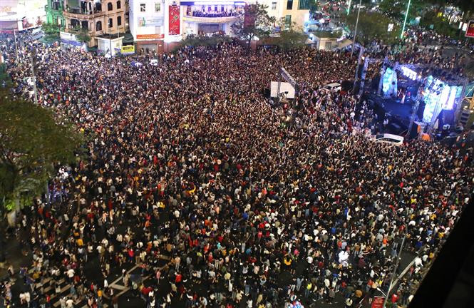 承天顺化省举行的2020年倒计时活动。图自越通社